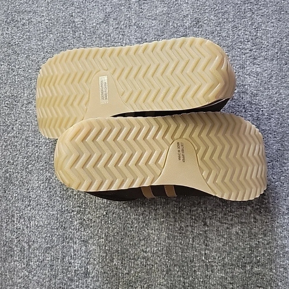 Suede Platform Sneaker lace up chunky stripe Aquagirl 7.5 Retro Athleisure NEW